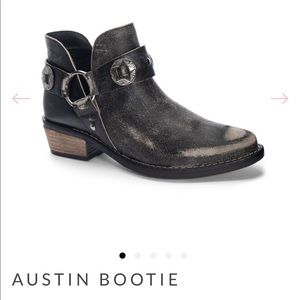 Chinese Laundry Austin Bootie